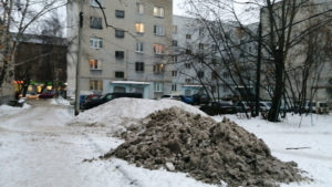 svalka-snega-1-300x169 Ответ из гос.органов на обращение "Незаконное складирование снега на Инженерной в Екатеринбурге"