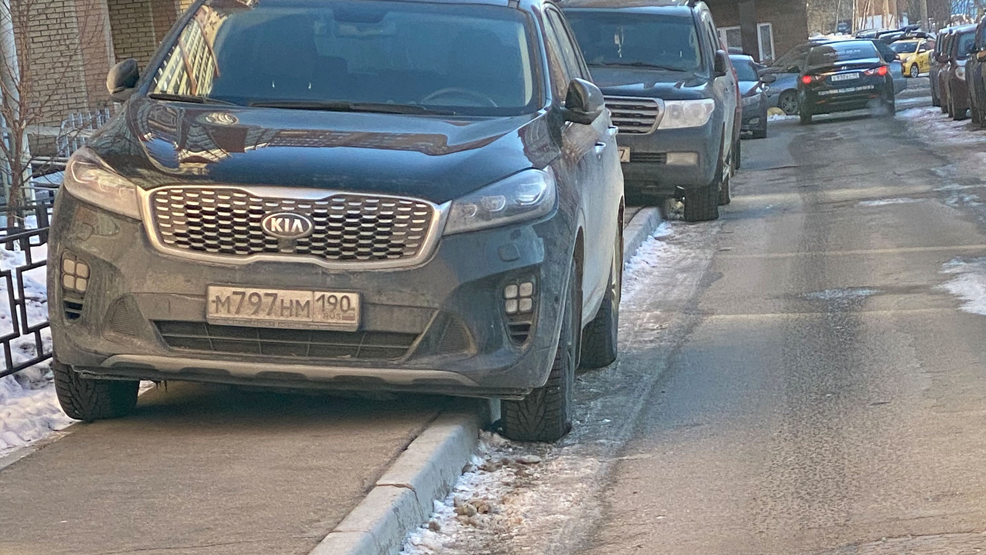 Неправильная парковка в Москве и Московской области