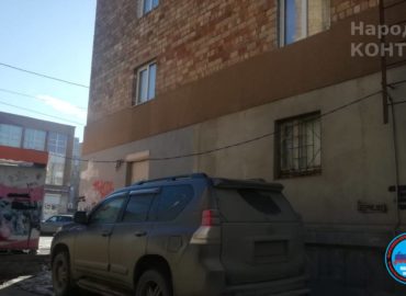 Фруктовый НТО на Заводской, 36 продолжает похищать электричество у жильцов дома