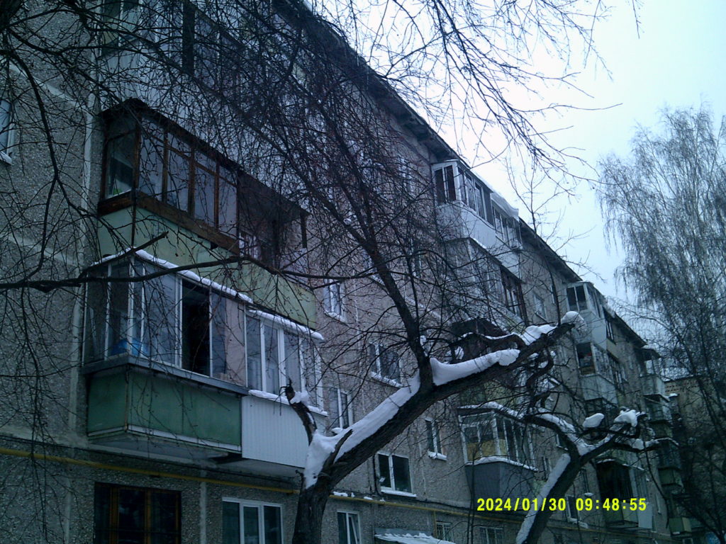 10445-1-1024x768 В Екатеринбурге убрали сосульки с крыш на улице Симферопольской