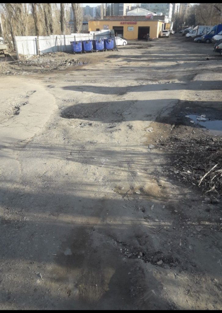 IMG_20240330_134616-727x1024 Требуется ремонт дороги на улице Пономарёва в Саратове