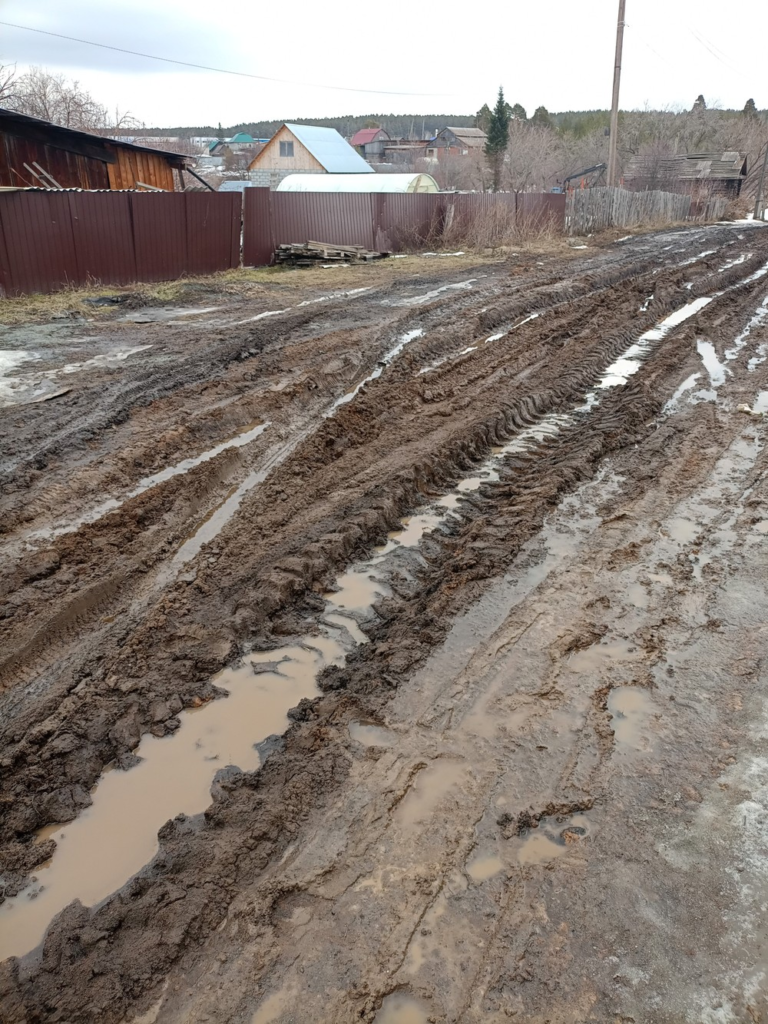 image-14-768x1024 В Белоярском угробили дорогу после проведения дороги, требуется ремонт