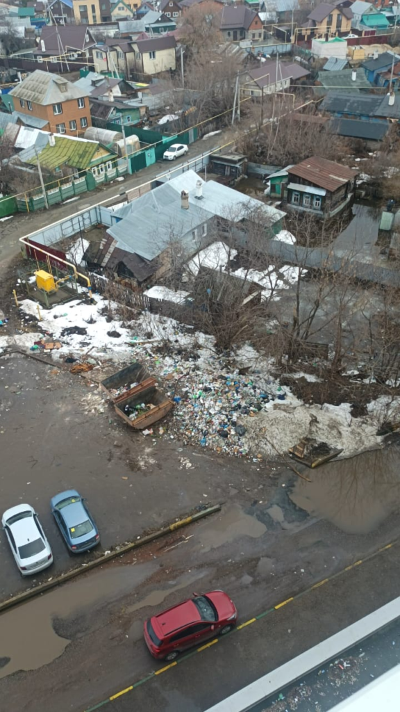 image-157-576x1024 Ужасное состояние мусорки на улице Авангардной в Казани: жильцы возмущены