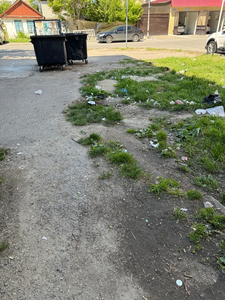 4b932b0454aad1604ca2b9c02afe9068-rotated Проблемы с мусором на ул. Ленина в Черкесске