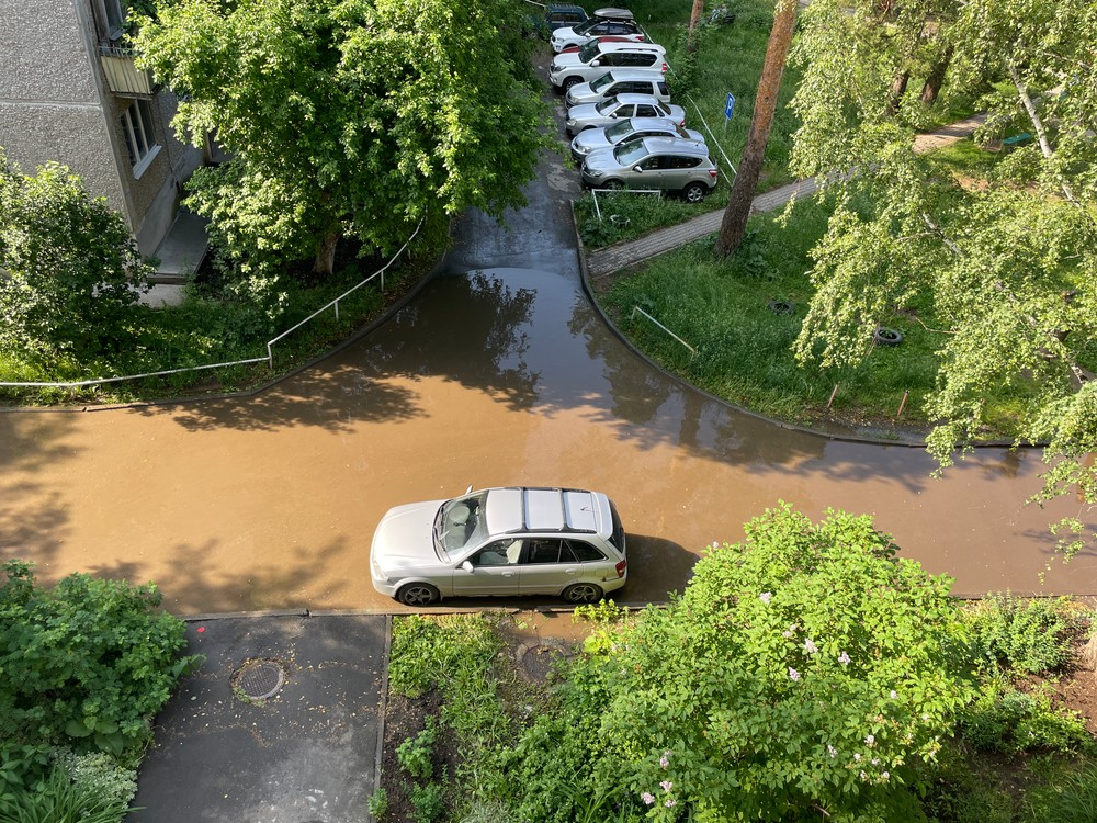 image-365 Проблема с водоотведением на Симферопольской 33 в Екатеринбурге. Законны ли действия УК «РЭМП УЖСК»?