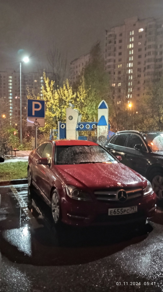 image-26-574x1024 Автохамы, автонарушители дня 1.11