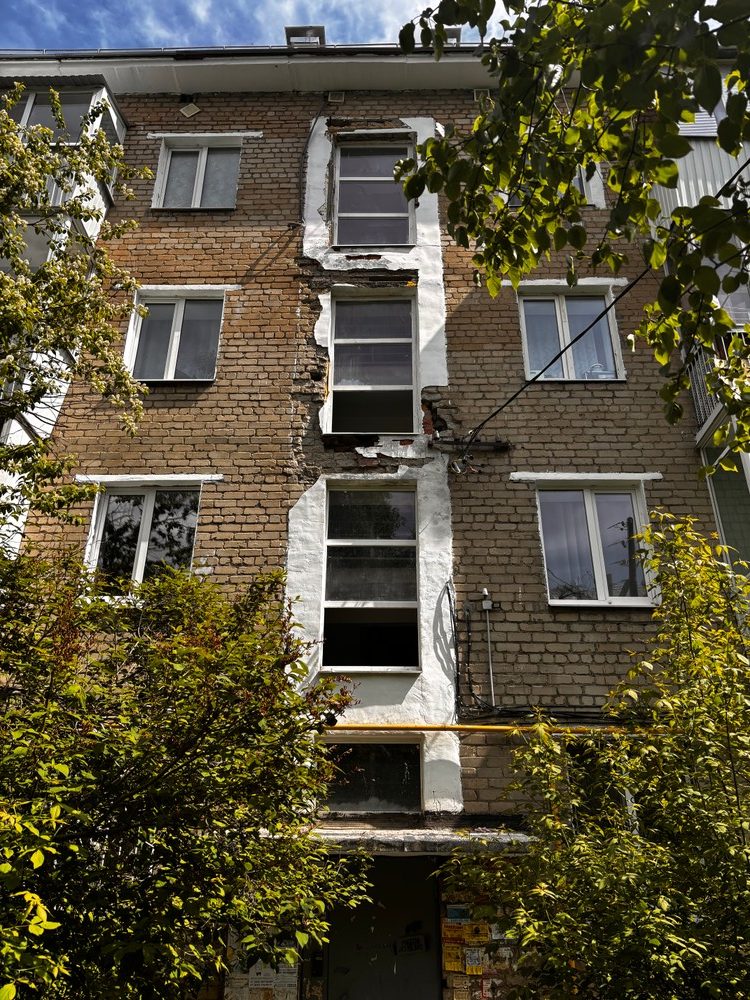 per.-Suhumskij-4c-rotated Жители Вторчермета массово жалуются на управляющую компанию