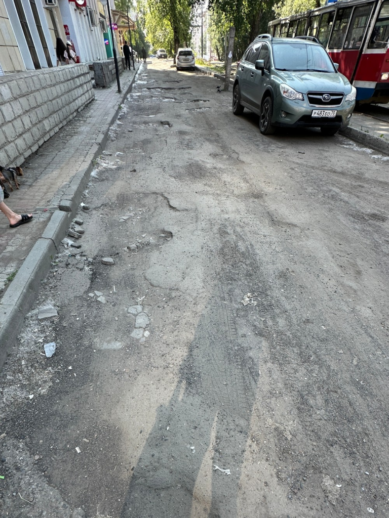image-85-edited-768x1024 Дорожная проблема в Томске: ямы на участке улицы Лебедева