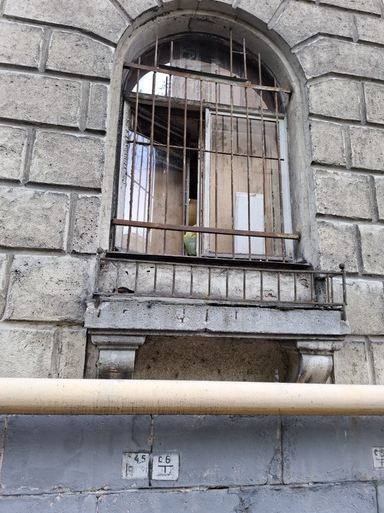20250716_175503-rotated В Санкт-Петербурге сообщили об антисанитарии в пункте приготовления еды на ул. Фрунзе