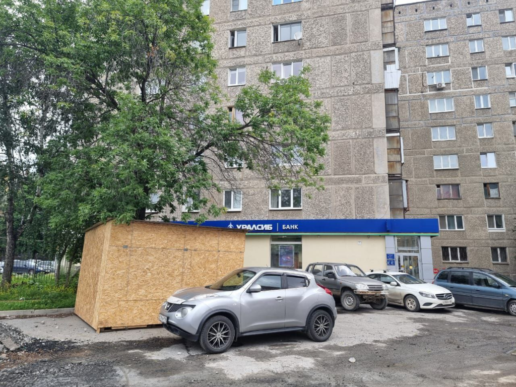 image-236-1024x768 Жалобы подтвердились: «Народный контроль» застал мигрантов-продавцов за опасной торговлей