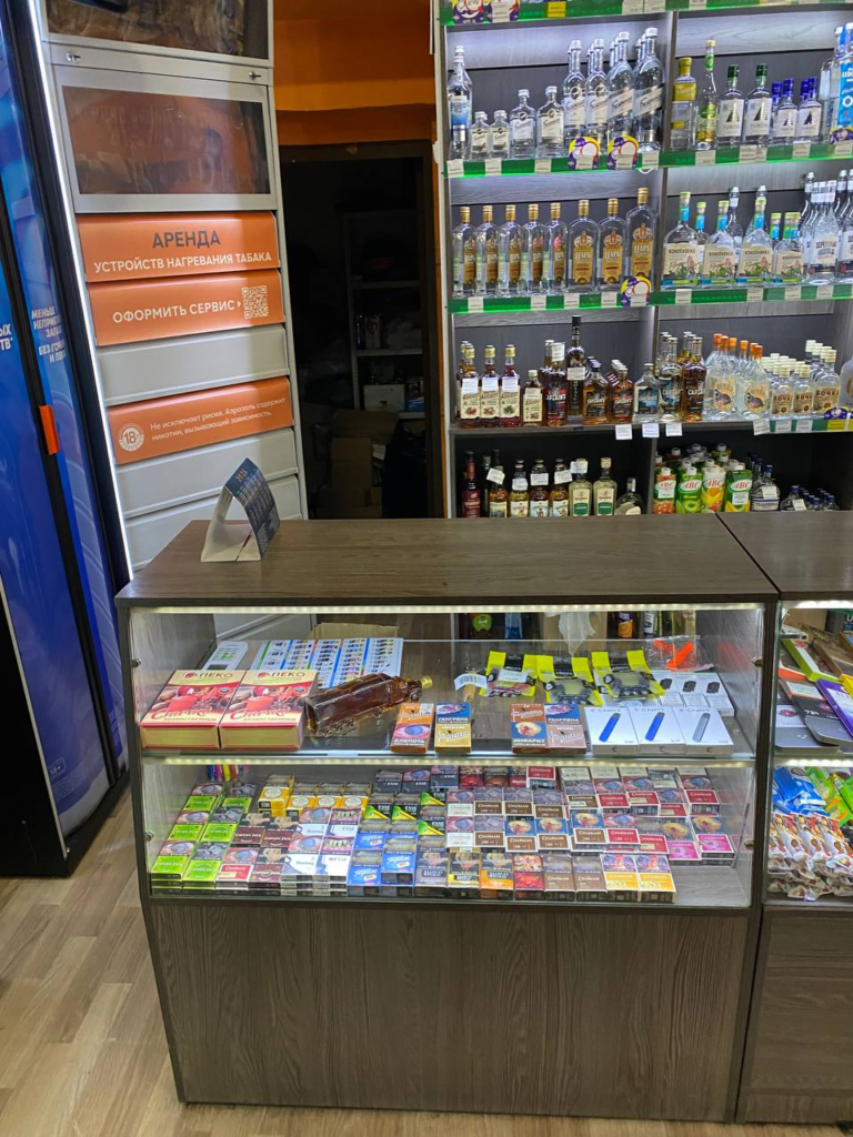 image-335-768x1024 Табачная продукция на виду: в Чите пожаловались на магазин на Ленинградской