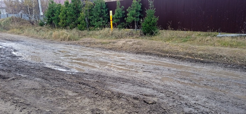 image-146 Дорога на Кузнецова в Тобольске превратилась в непроходимую лужу