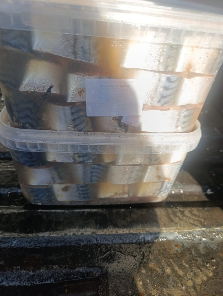 image-180-771x1024 Жители Костомукши пожаловались на уличную торговлю у ТЦ «Славяне»