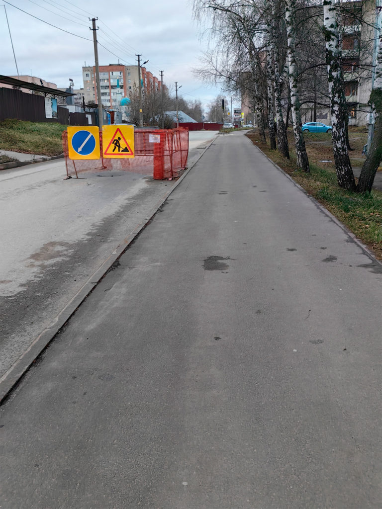 Kazan-Godovikova-1-768x1024 В Казани на улице Годовикова провал асфальта не ремонтируют с августа