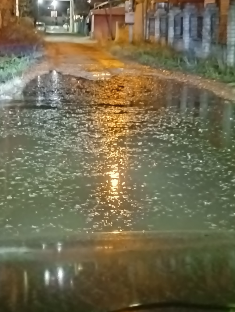 image-115-771x1024 Жители поселка Ометьево жалуются на затопленную улицу Соревнования