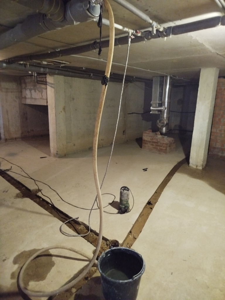 image-147-768x1024 В Москве затоплен подвал дома № 41 на улице Николинские Ключи