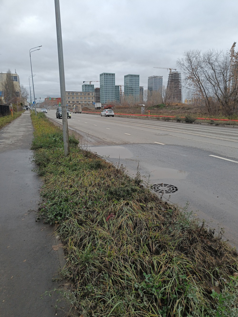 image-17-768x1024 Ловушка для колес: в Казани на перекрестке Меховщикова и Зайцева провалился асфальт