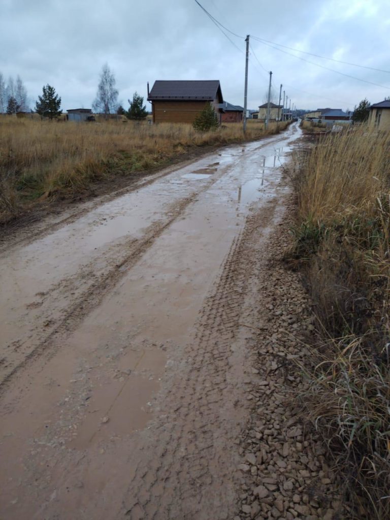 image-25-11-25-08-03-6-768x1024 В коттеджном поселке «Удачный» в Татарстане дороги превратились в непроходимую грязь
