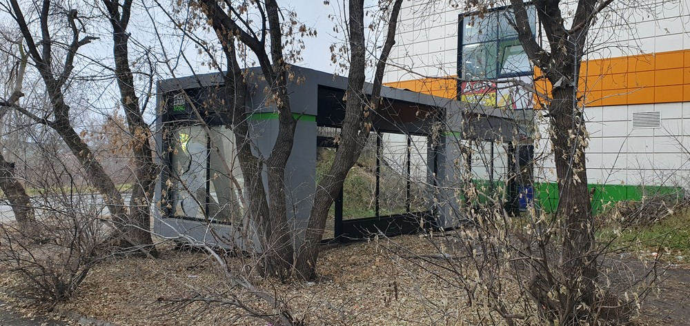 image-25 На Орденоносцев в Екатеринбурге появились сомнительные торговые точки