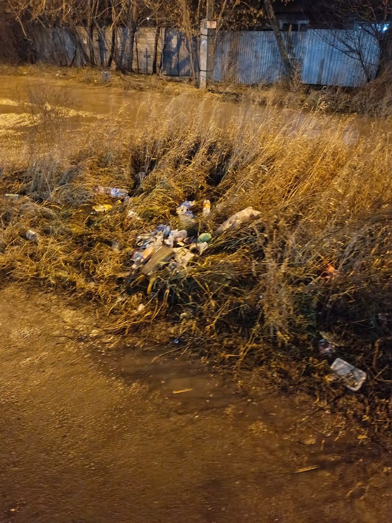 dizelnyj-44-1-768x1024 Екатеринбуржцы пожаловались на свалку у детского сада на Вторчермете