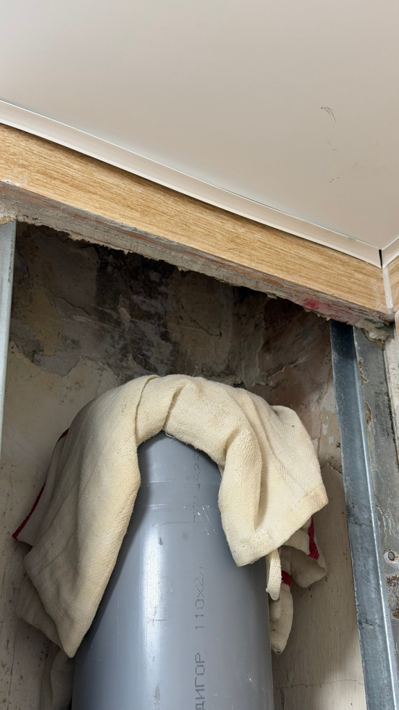 image-74-576x1024 После ремонта крыши в Бийске канализация «течет» в квартиры