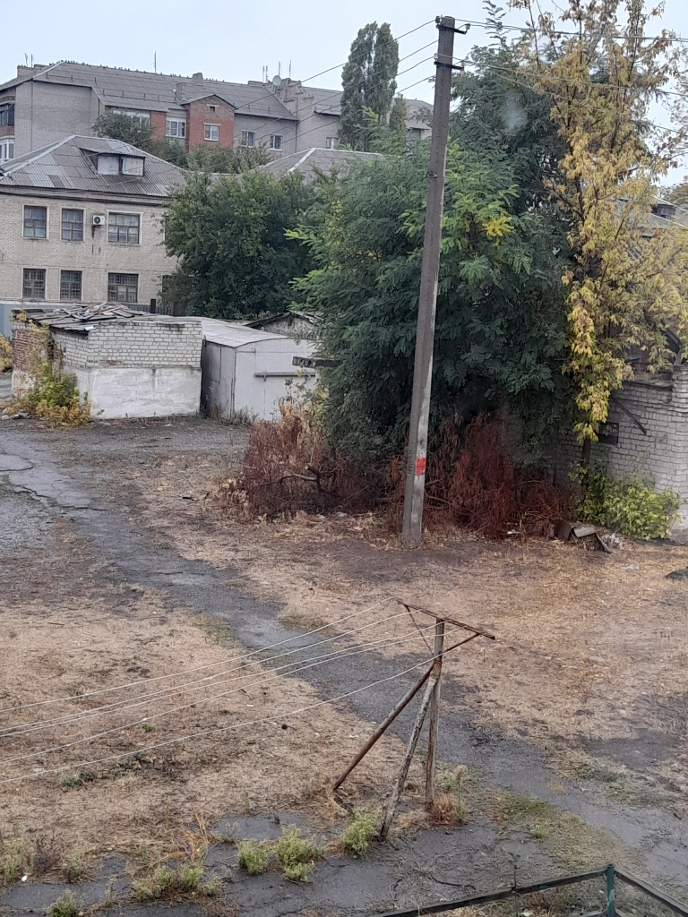 image-7-768x1024 Жители Комсомольского вновь поднимают вопрос о состоянии придомовых территорий