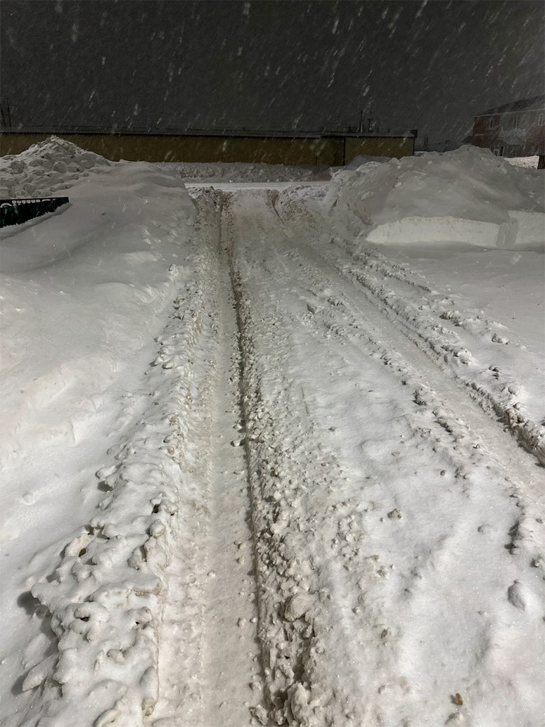 Menzelinsk-Golovina-2-768x1024 В Мензелинске жители просят расчистить дорогу на Головина