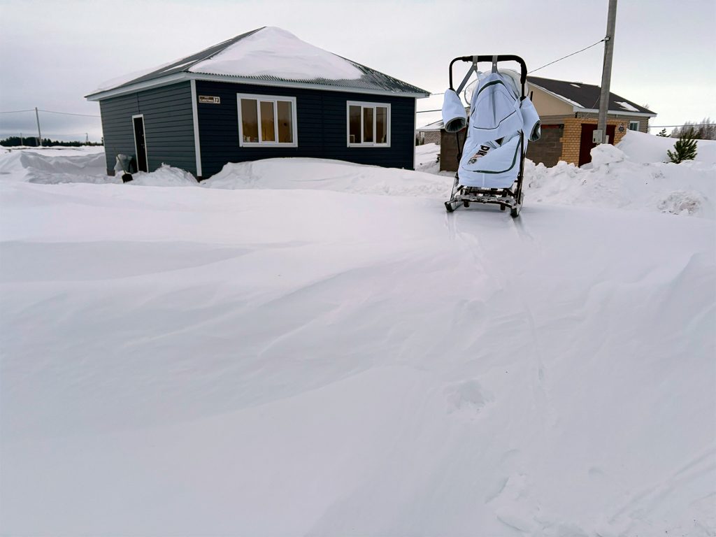 Menzelinsk-ulica-sadovoda-Kostina-1024x768 Снежный плен в Мензелинске: жители трёх улиц не могут выйти из домов