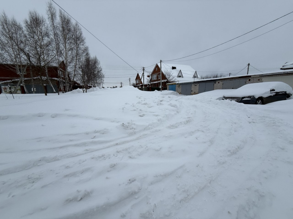 image-4-1024x768 Мензелинск завален снегом: проблема охватила весь город