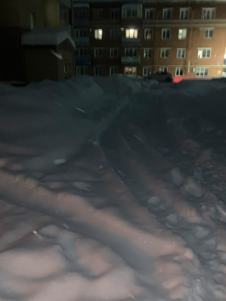 pgt-Kujbyshevskij-Zaton-ul-Gagarina-2-768x1024 Снежная блокада двора в татарском посёлке Куйбышевский Затон